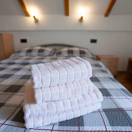 Apartman Miramare Otočac Екстериор снимка