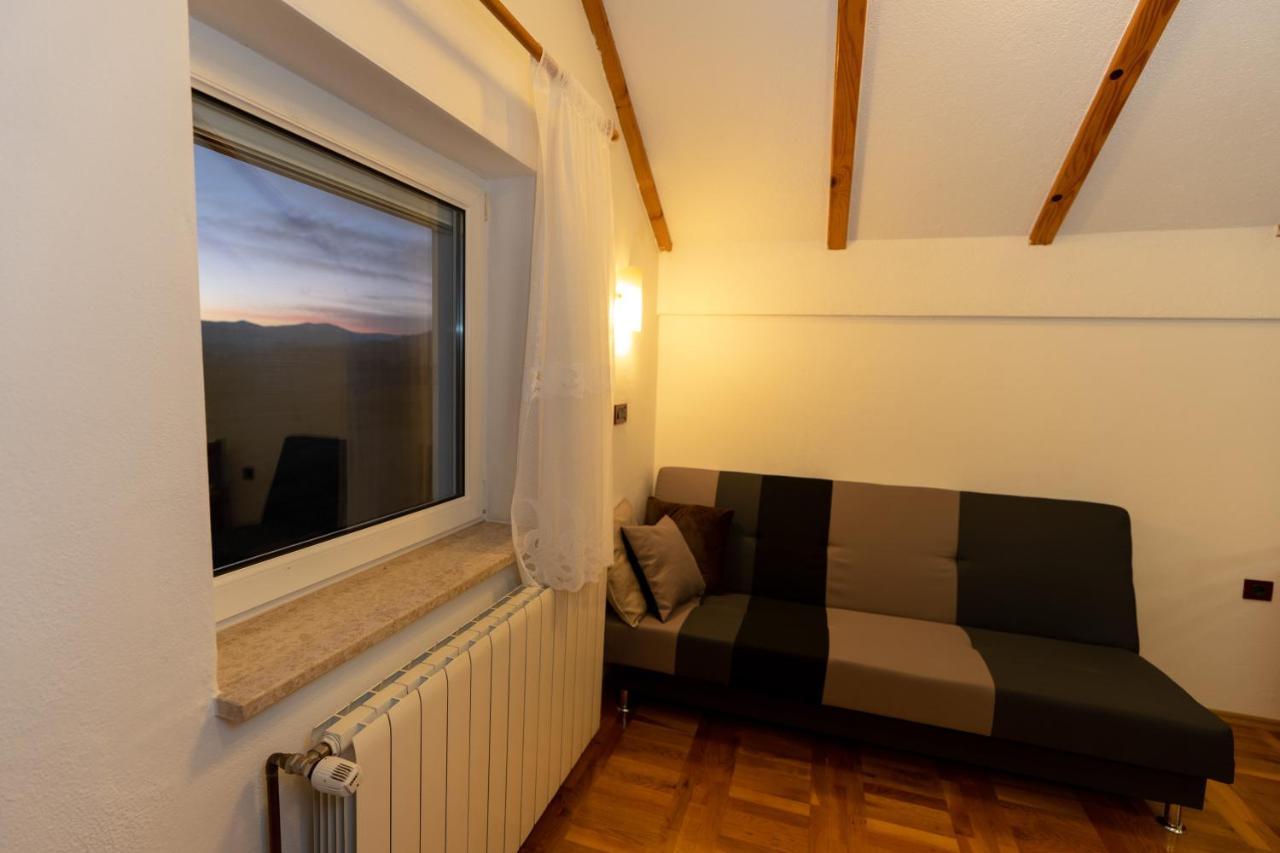 Apartman Miramare Otočac Екстериор снимка