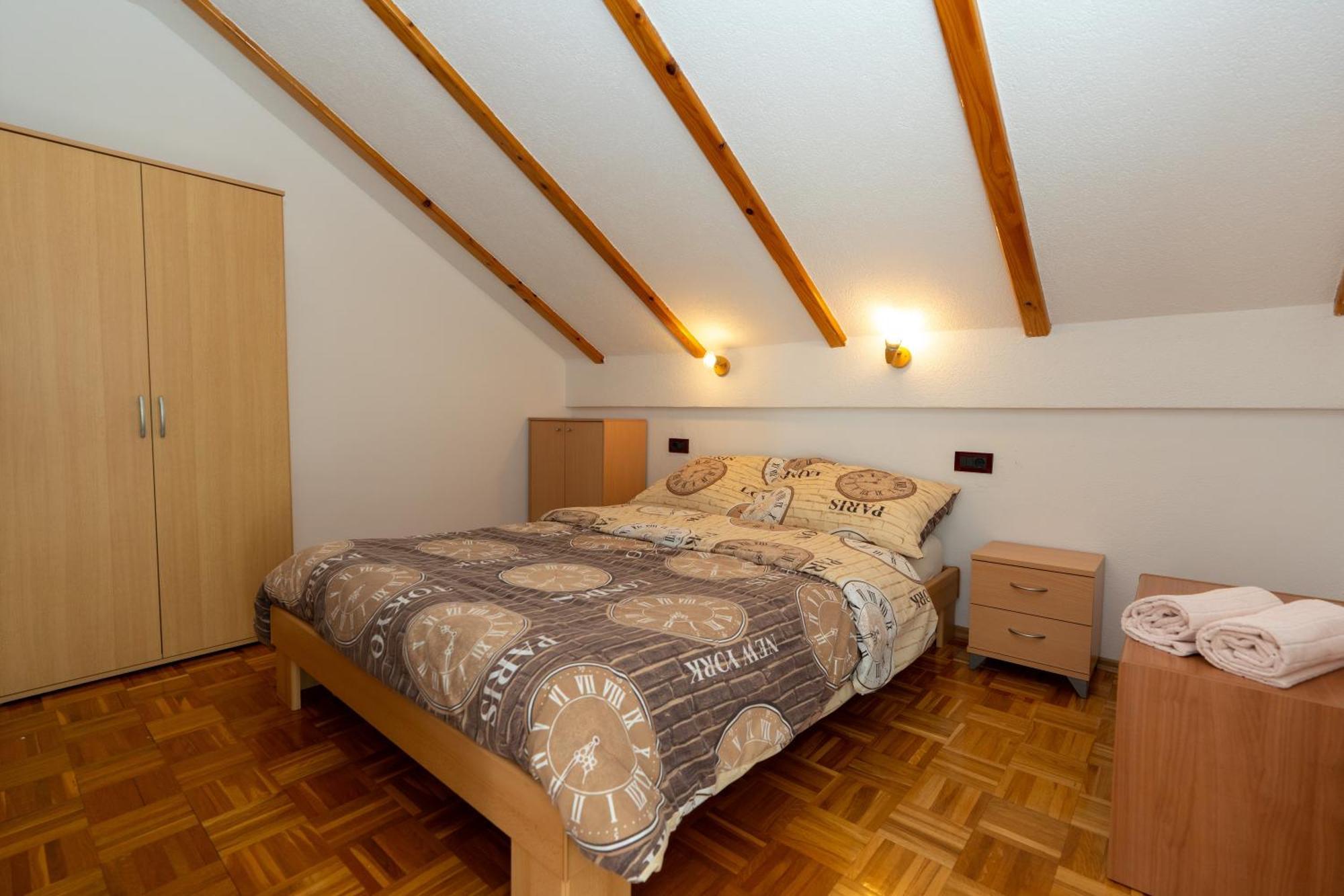 Apartman Miramare Otočac Екстериор снимка