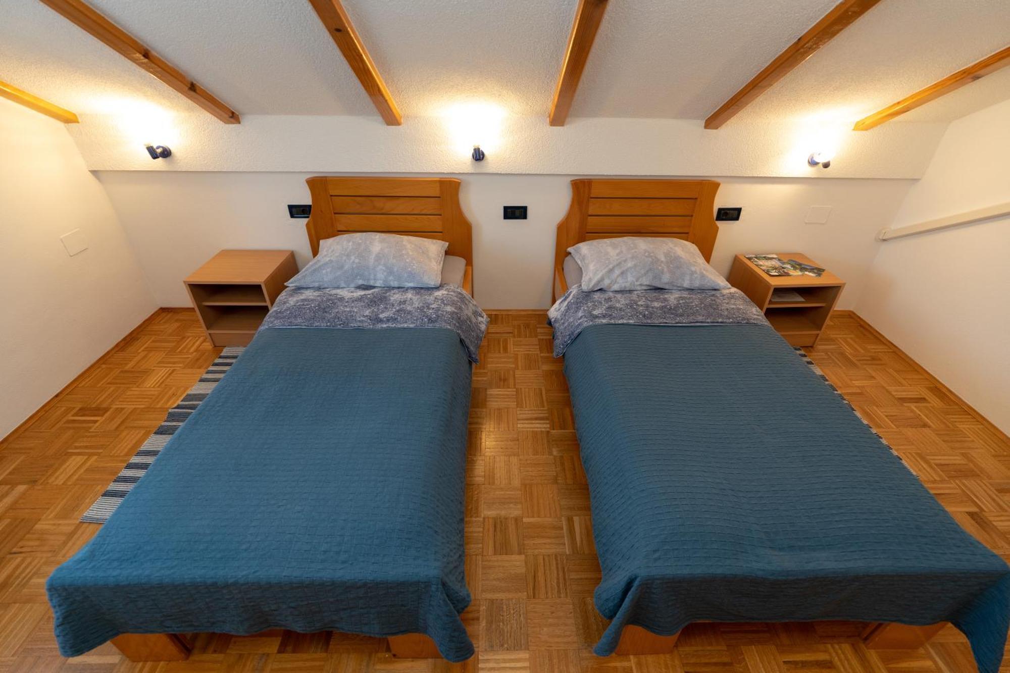 Apartman Miramare Otočac Екстериор снимка