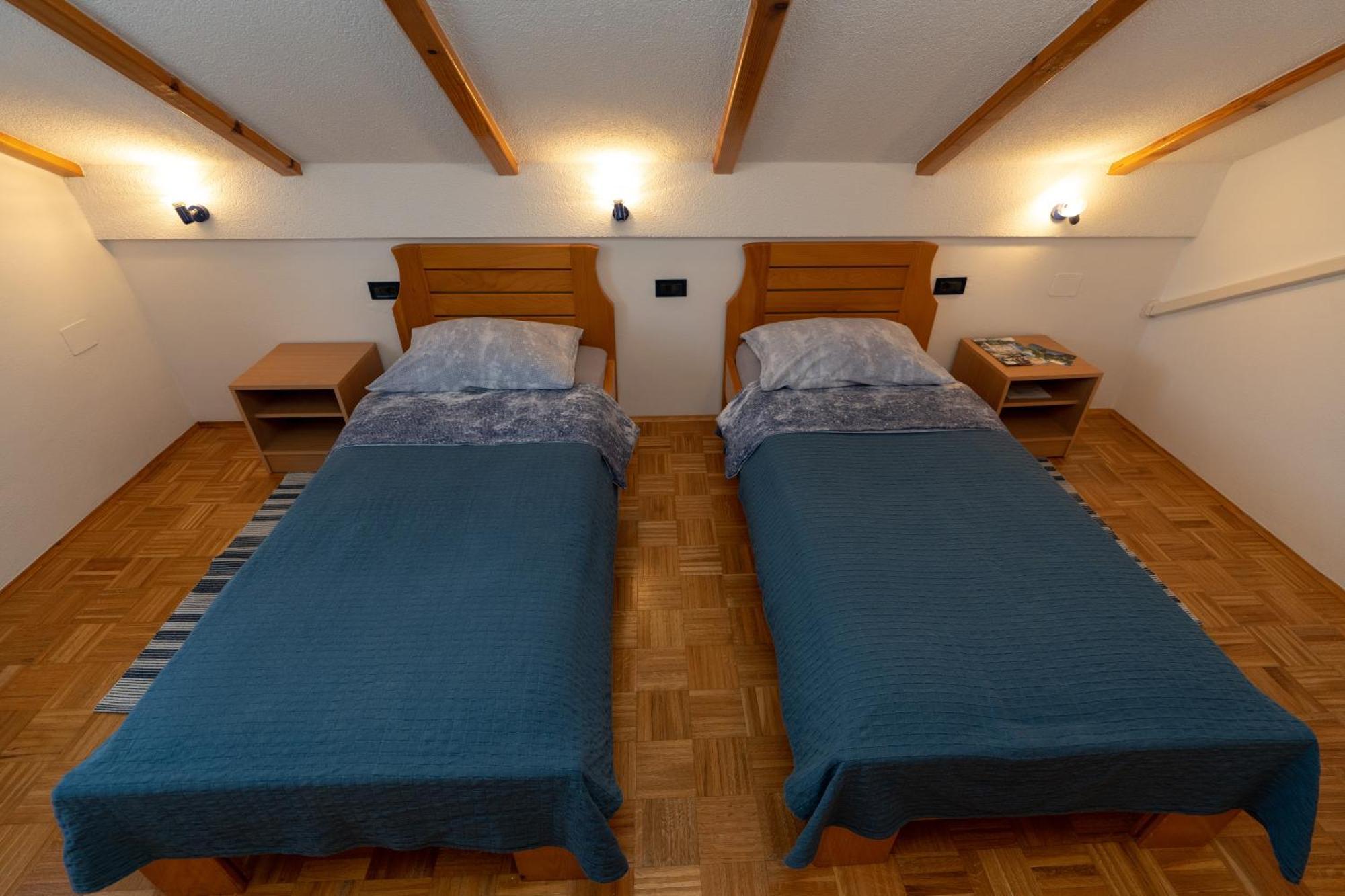 Apartman Miramare Otočac Екстериор снимка