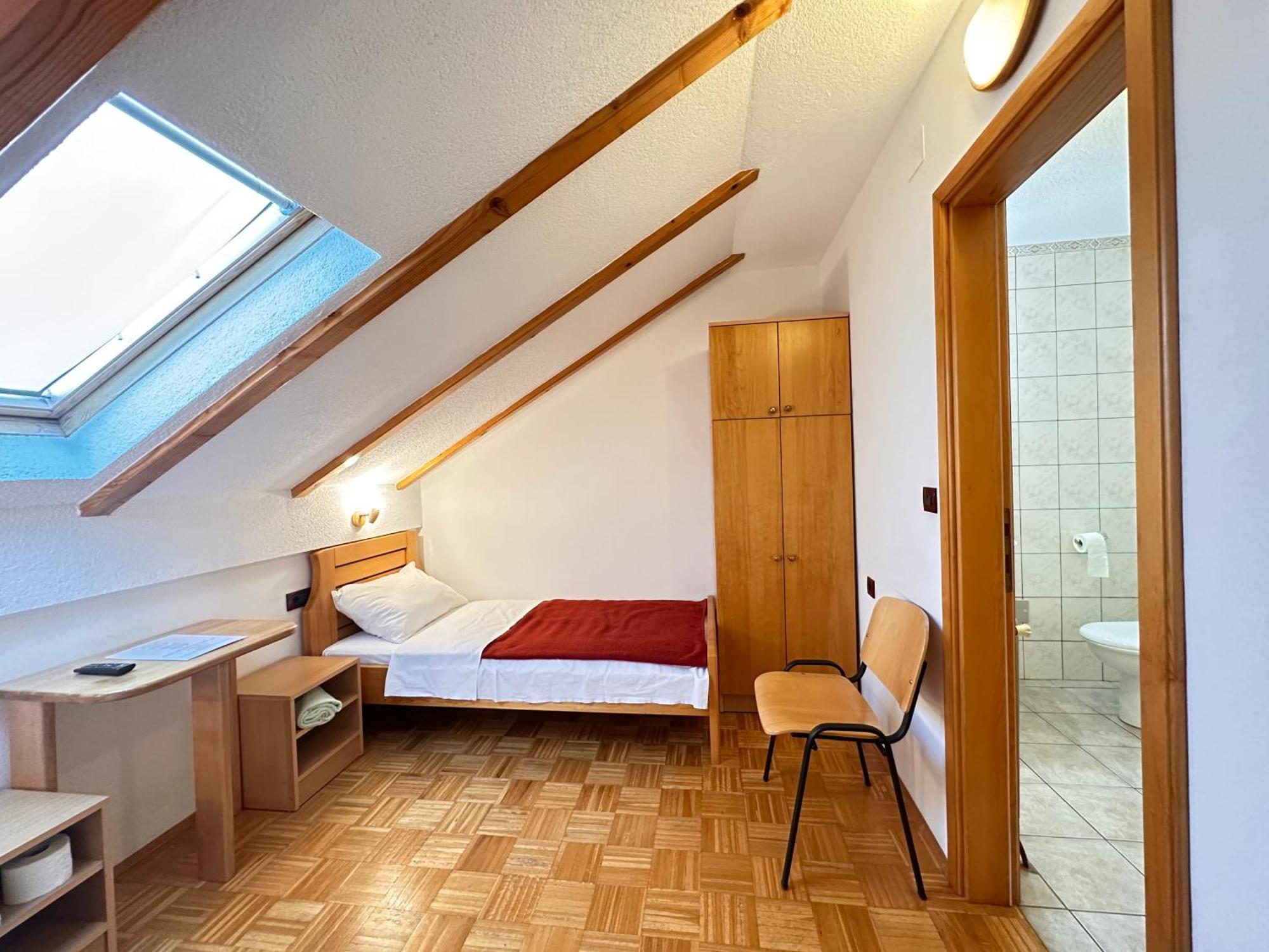 Apartman Miramare Otočac Екстериор снимка