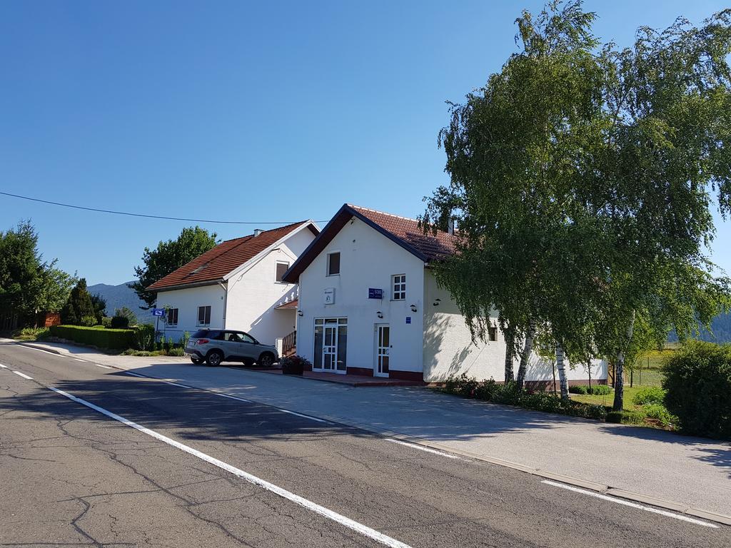 Apartman Miramare Otočac Екстериор снимка