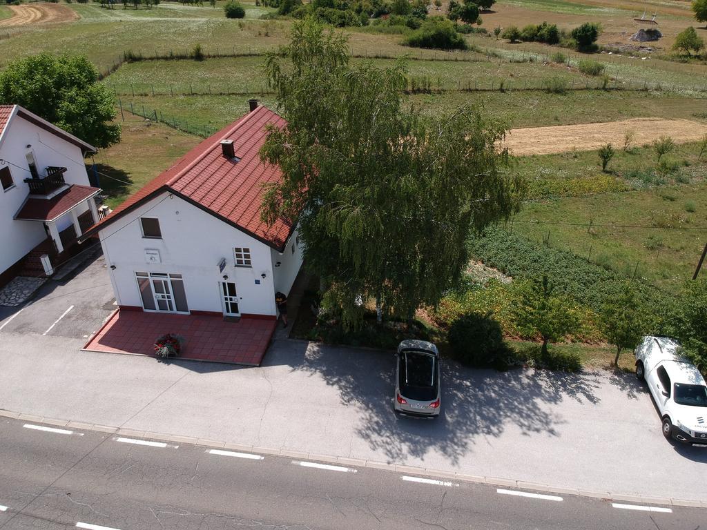 Apartman Miramare Otočac Екстериор снимка