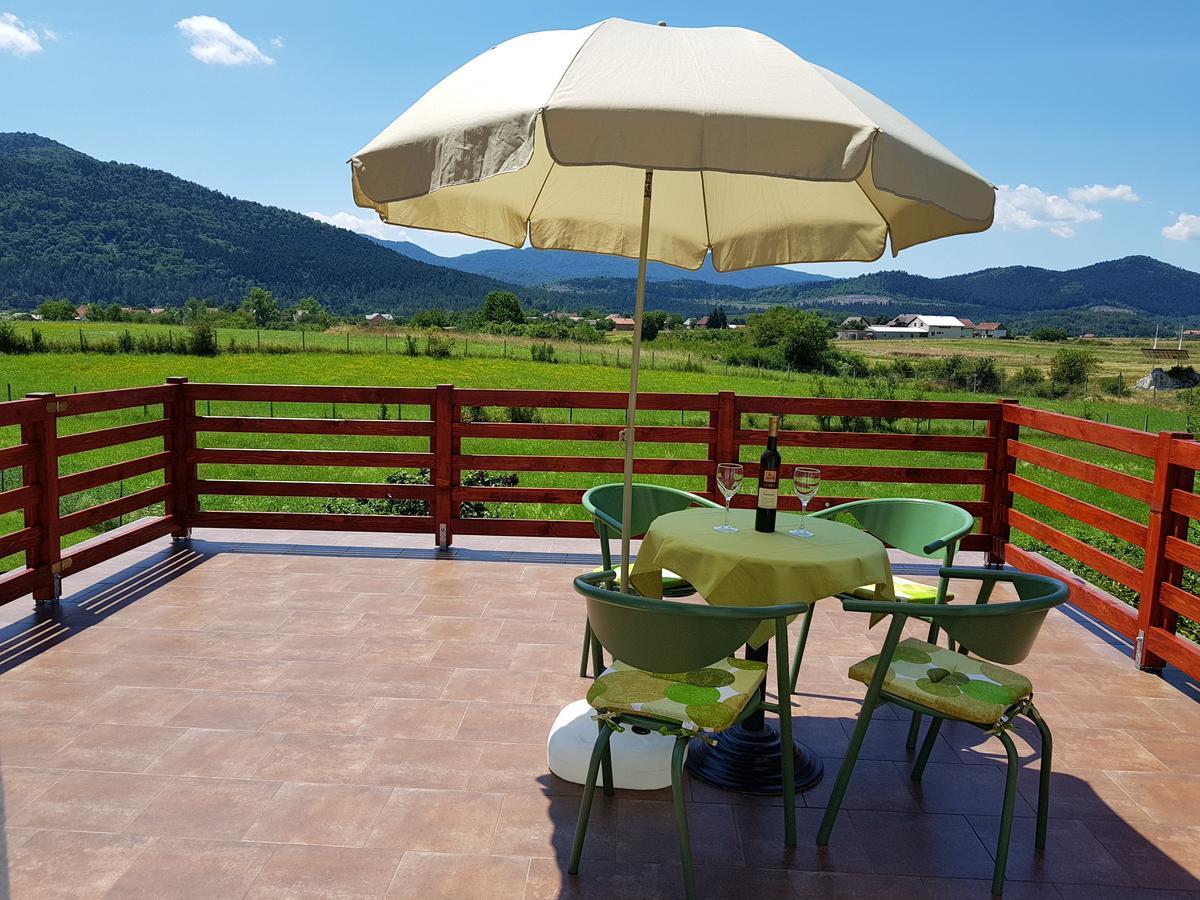 Apartman Miramare Otočac Екстериор снимка